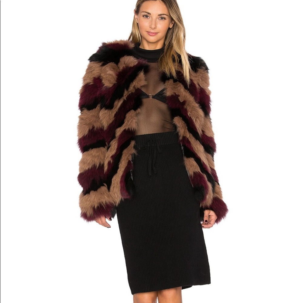 Eaves Bianca Fox Fur Coat XS/S Burgundy Black